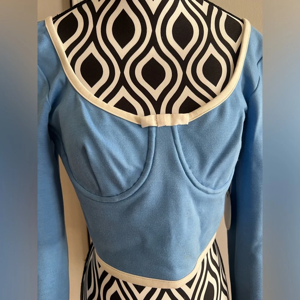 NWT STAUD Berry Long Sleeve Ponte Structured Crop Top in Sky/White - Picture 5 of 14